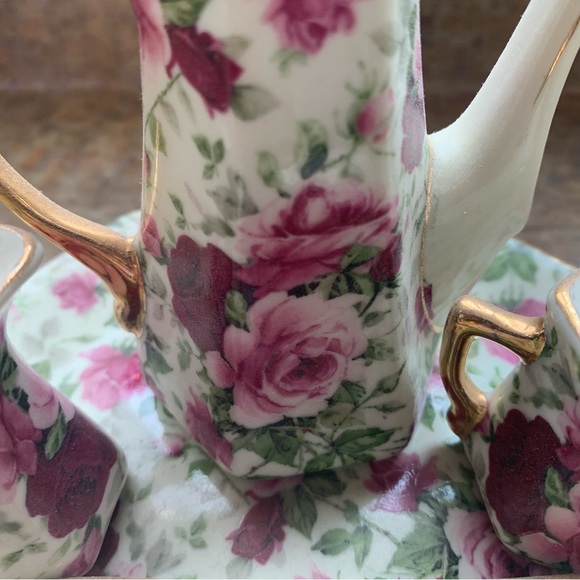 2 mini tea sets - Picture 2 of 5